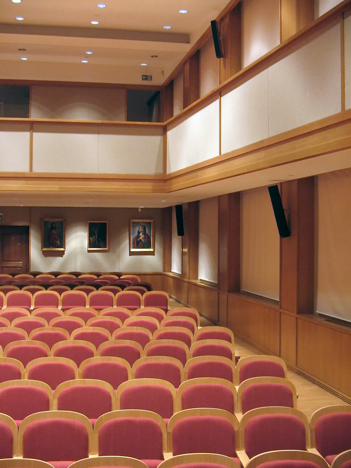 αίθουσα εκδηλώσεων, Τρίκαλα - άποψη πλατείας